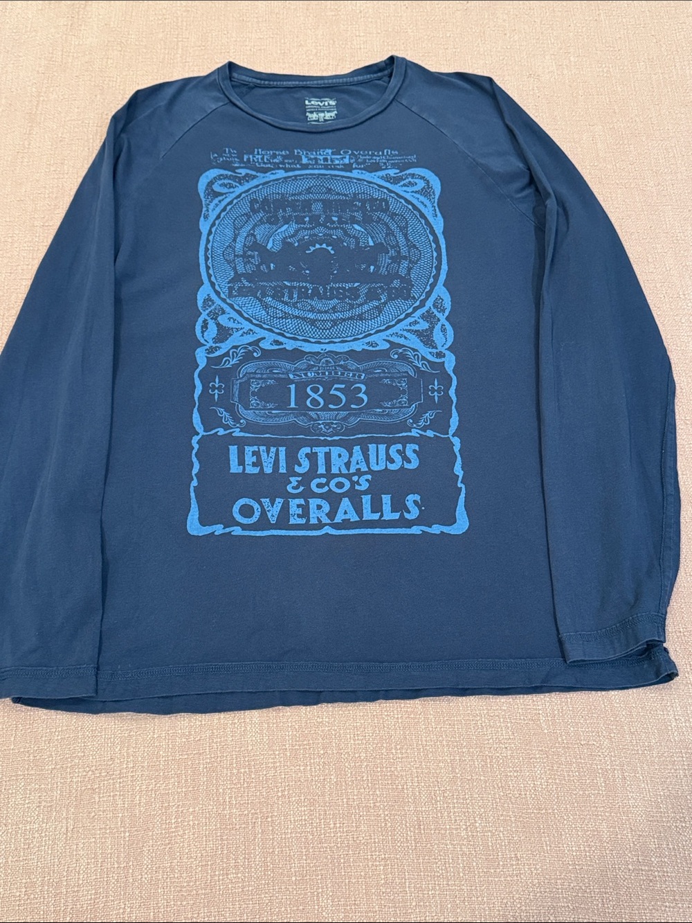 Levi's XL men’s Navy Long-Sleeve t-shirt with Light Blue Graphic Logo